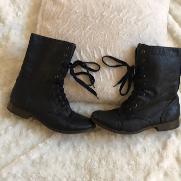 Mossimo Supply Co. Shoes - GUC Women’s Boots